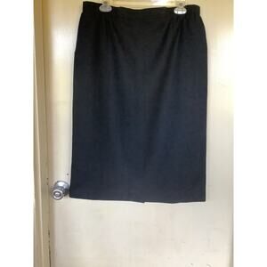 Alford Dunner Women’s skirt size 14 is like new